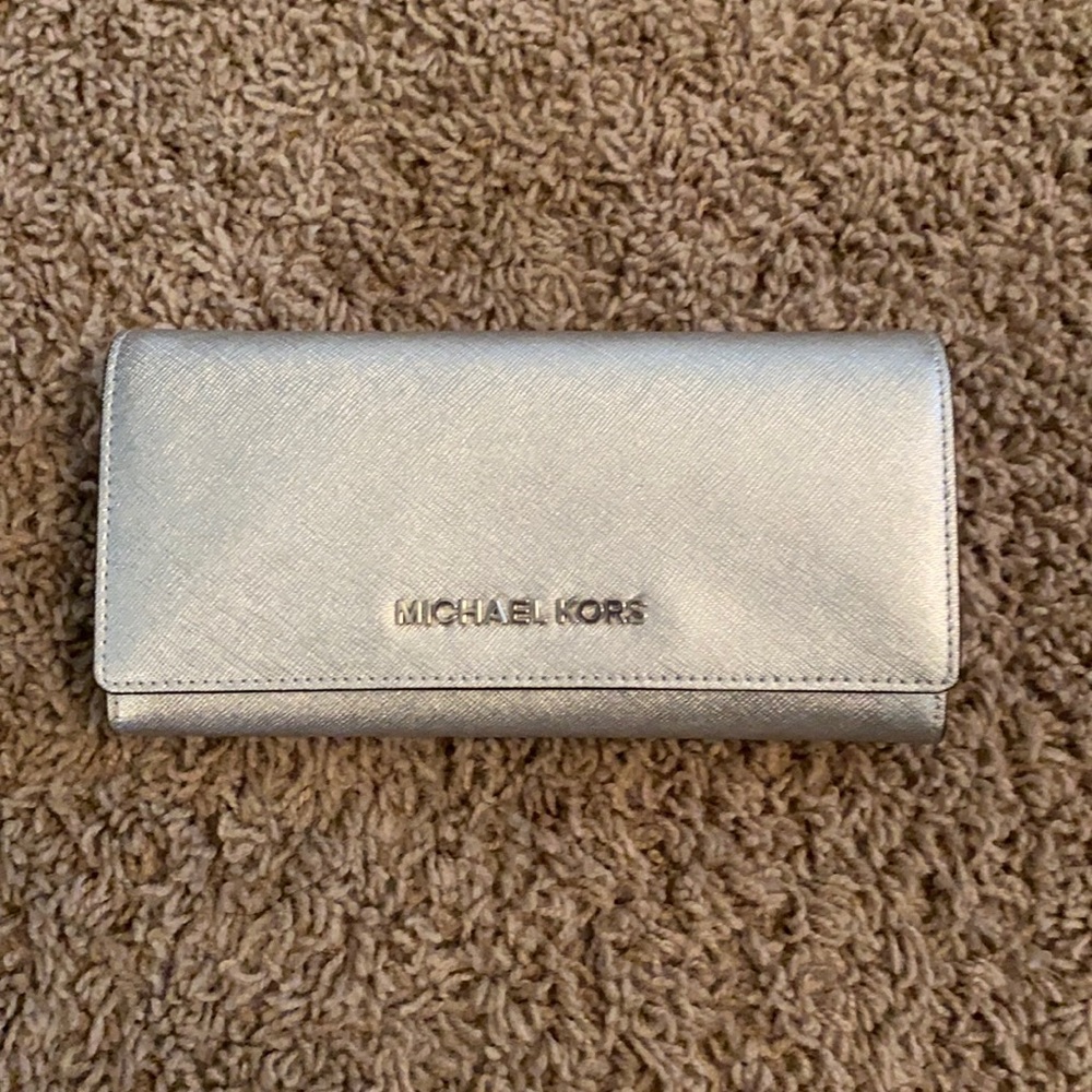 Michael Kors Metallic Silver Wallet